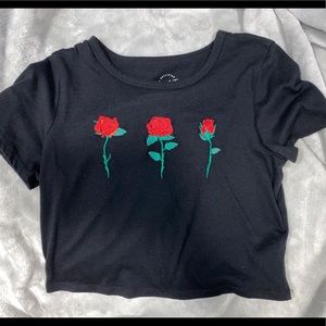 Embroidered cropped tee